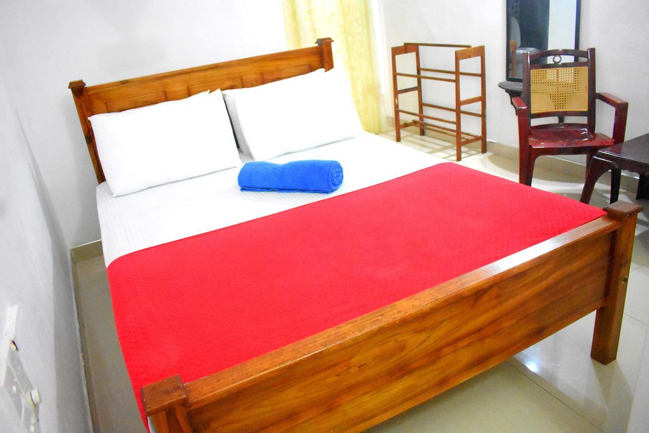 Lion Rest Hotel Anuradhapura Buitenkant foto