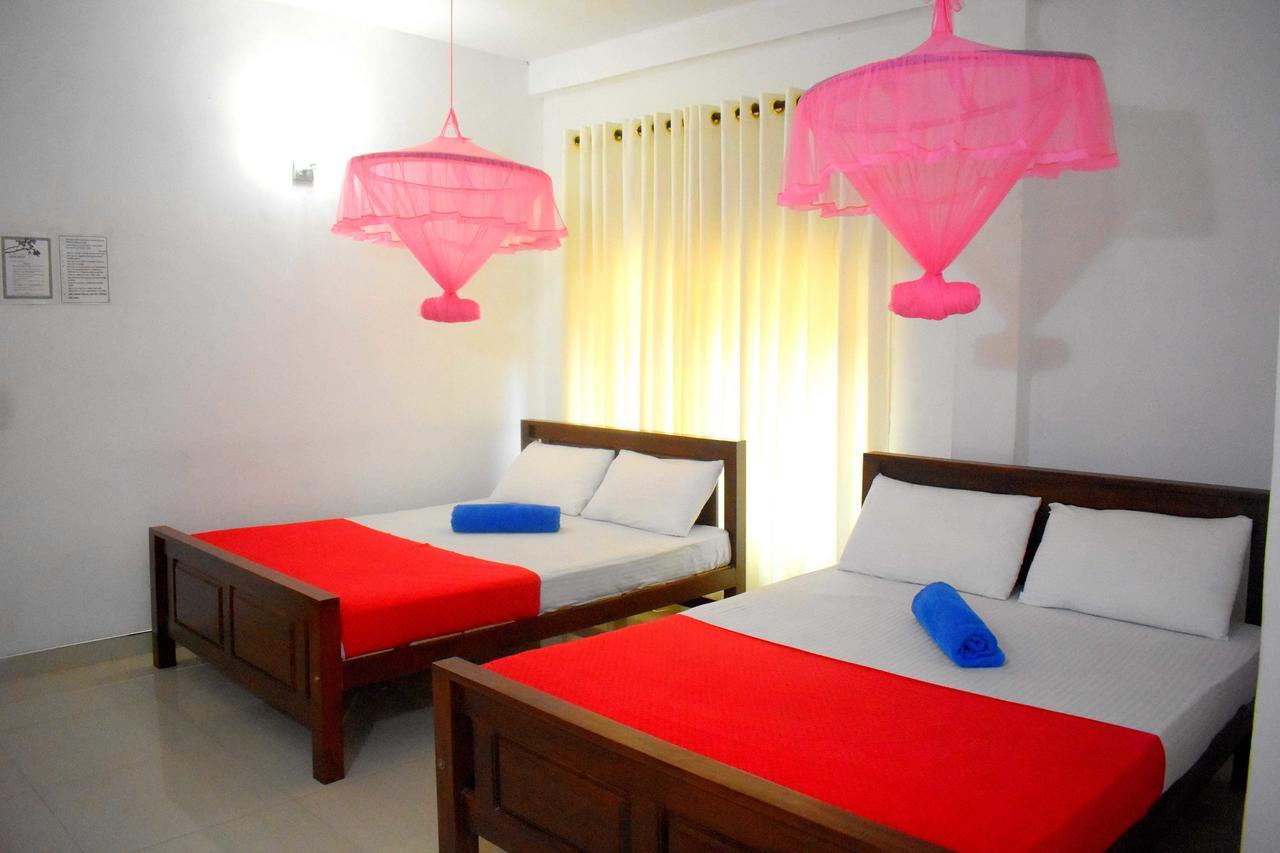 Lion Rest Hotel Anuradhapura Buitenkant foto
