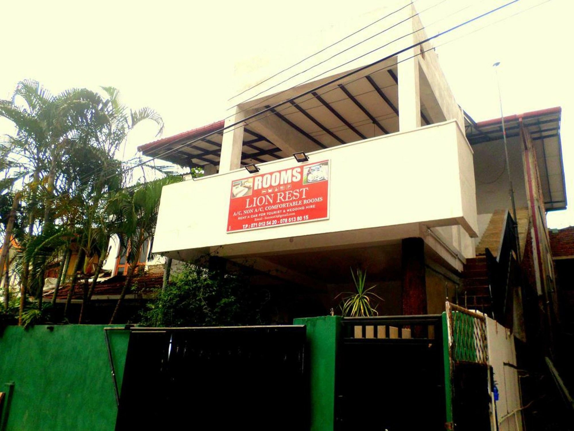 Lion Rest Hotel Anuradhapura Buitenkant foto